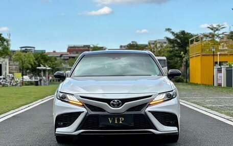 Toyota Camry, 2021 год, 2 990 000 рублей, 3 фотография