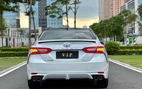 Toyota Camry, 2021 год, 2 990 000 рублей, 4 фотография
