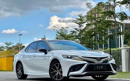 Toyota Camry, 2021 год, 2 990 000 рублей, 6 фотография