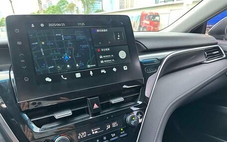 Toyota Camry, 2021 год, 2 990 000 рублей, 16 фотография