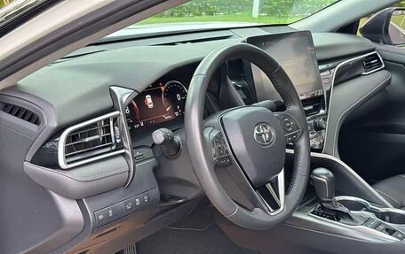 Toyota Camry, 2021 год, 2 990 000 рублей, 13 фотография