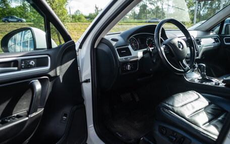 Volkswagen Touareg III, 2014 год, 2 000 000 рублей, 4 фотография
