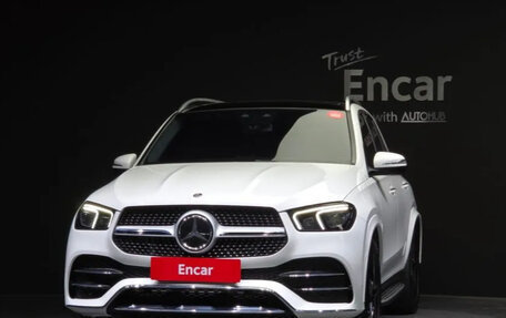 Mercedes-Benz GLE, 2023 год, 8 050 000 рублей, 2 фотография