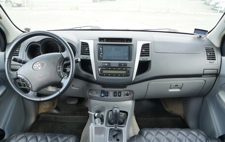 Toyota Hilux VII, 2011 год, 1 800 000 рублей, 6 фотография