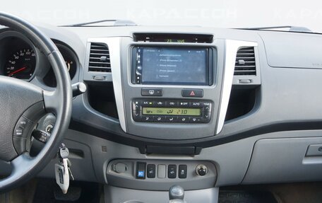 Toyota Hilux VII, 2011 год, 1 800 000 рублей, 10 фотография