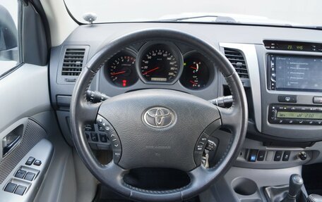 Toyota Hilux VII, 2011 год, 1 800 000 рублей, 5 фотография
