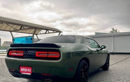Dodge Challenger III рестайлинг 2, 2017 год, 4 200 000 рублей, 7 фотография