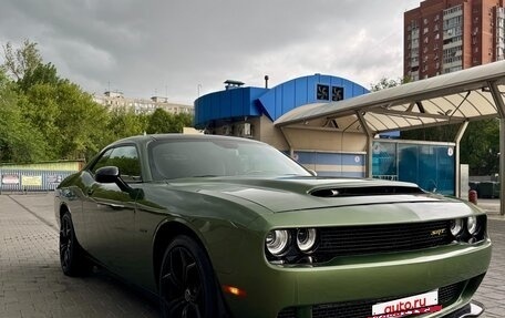 Dodge Challenger III рестайлинг 2, 2017 год, 4 200 000 рублей, 9 фотография