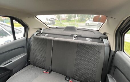 Renault Logan II, 2019 год, 850 000 рублей, 7 фотография