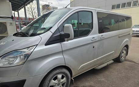 Ford Tourneo Custom I рестайлинг, 2015 год, 2 100 000 рублей, 2 фотография