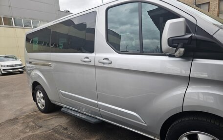 Ford Tourneo Custom I рестайлинг, 2015 год, 2 100 000 рублей, 5 фотография