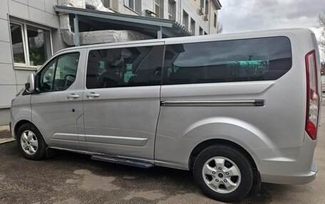 Ford Tourneo Custom I рестайлинг, 2015 год, 2 100 000 рублей, 3 фотография