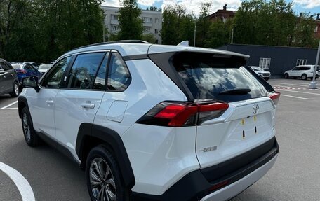Toyota RAV4, 2024 год, 3 750 000 рублей, 6 фотография