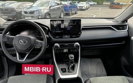 Toyota RAV4, 2024 год, 3 750 000 рублей, 9 фотография