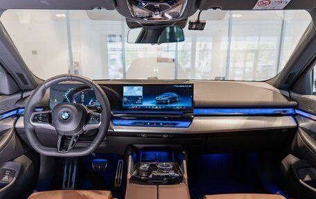 BMW 5 серия, 2024 год, 9 000 000 рублей, 8 фотография