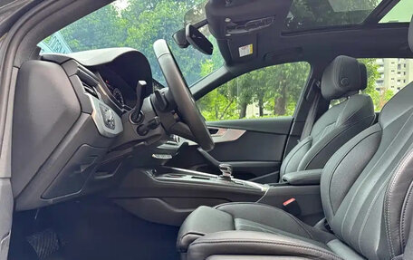 Audi A4, 2021 год, 2 180 000 рублей, 4 фотография