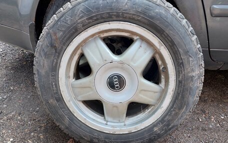 Audi A4, 2001 год, 310 000 рублей, 10 фотография