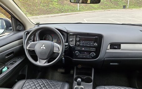 Mitsubishi Outlander III рестайлинг 3, 2012 год, 1 820 000 рублей, 11 фотография
