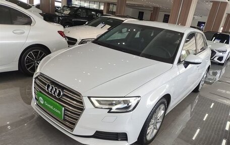 Audi A3, 2019 год, 1 896 000 рублей, 1 фотография