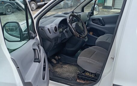 Peugeot Partner II рестайлинг 2, 2009 год, 400 000 рублей, 1 фотография