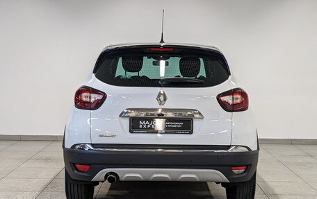 Renault Kaptur I рестайлинг, 2017 год, 1 280 000 рублей, 6 фотография