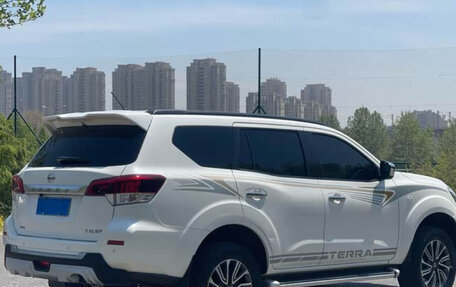Nissan Terra, 2022 год, 2 740 000 рублей, 4 фотография
