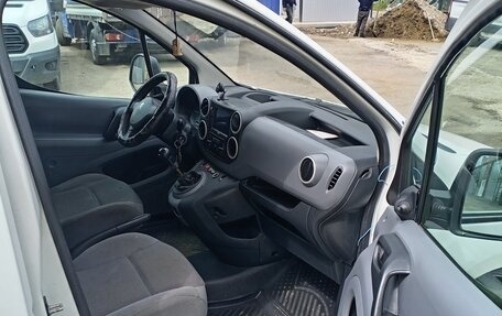 Peugeot Partner II рестайлинг 2, 2009 год, 400 000 рублей, 5 фотография