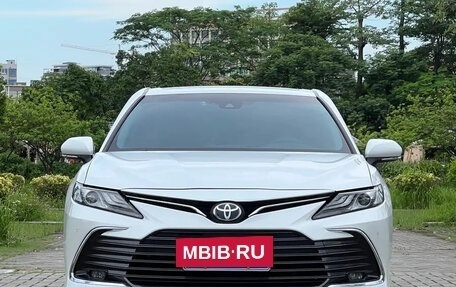 Toyota Camry, 2022 год, 2 200 000 рублей, 8 фотография
