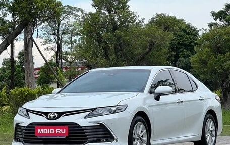 Toyota Camry, 2022 год, 2 200 000 рублей, 9 фотография