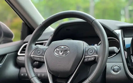 Toyota Camry, 2022 год, 2 200 000 рублей, 21 фотография
