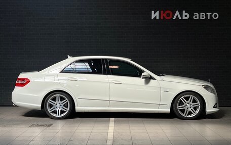 Mercedes-Benz E-Класс, 2011 год, 1 750 000 рублей, 4 фотография