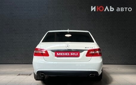 Mercedes-Benz E-Класс, 2011 год, 1 750 000 рублей, 6 фотография