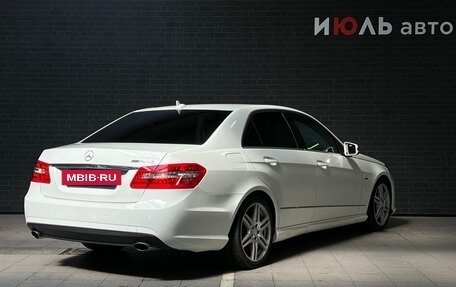 Mercedes-Benz E-Класс, 2011 год, 1 750 000 рублей, 5 фотография