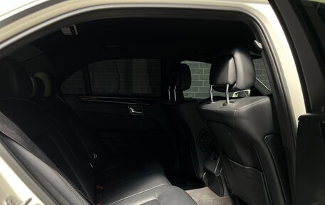 Mercedes-Benz E-Класс, 2011 год, 1 750 000 рублей, 12 фотография