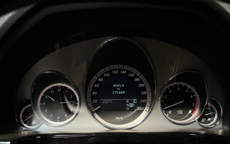 Mercedes-Benz E-Класс, 2011 год, 1 750 000 рублей, 22 фотография