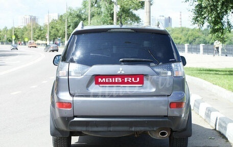 Mitsubishi Outlander III рестайлинг 3, 2007 год, 560 000 рублей, 5 фотография