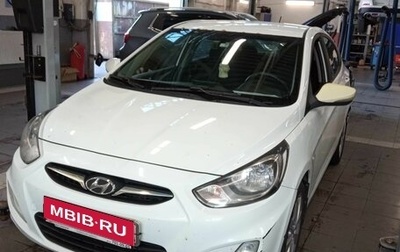 Hyundai Solaris II рестайлинг, 2012 год, 815 000 рублей, 1 фотография