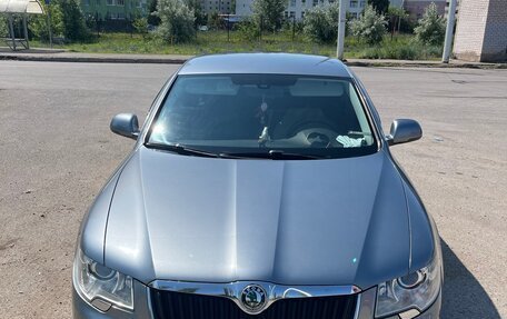 Skoda Superb III рестайлинг, 2013 год, 1 200 000 рублей, 1 фотография
