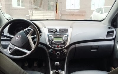Hyundai Solaris II рестайлинг, 2012 год, 550 000 рублей, 1 фотография