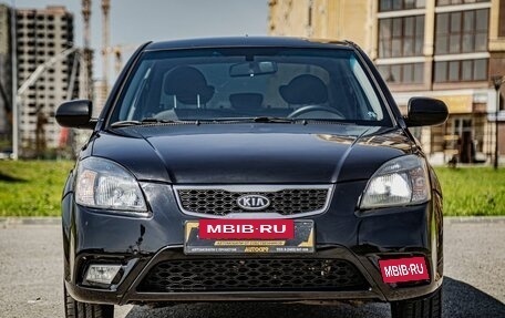 KIA Rio II, 2011 год, 690 000 рублей, 3 фотография