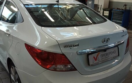 Hyundai Solaris II рестайлинг, 2012 год, 815 000 рублей, 3 фотография