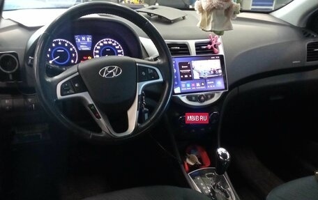 Hyundai Solaris II рестайлинг, 2012 год, 815 000 рублей, 4 фотография