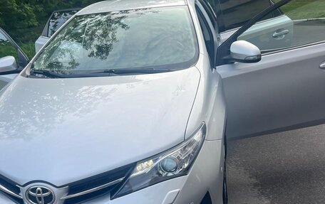 Toyota Auris II, 2013 год, 1 400 000 рублей, 10 фотография