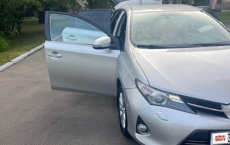 Toyota Auris II, 2013 год, 1 400 000 рублей, 9 фотография