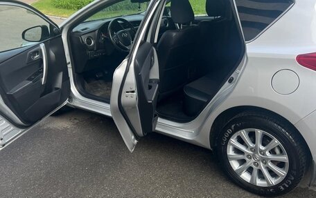 Toyota Auris II, 2013 год, 1 400 000 рублей, 13 фотография