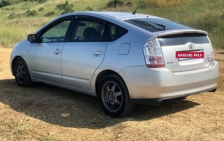 Toyota Prius, 2007 год, 840 000 рублей, 4 фотография