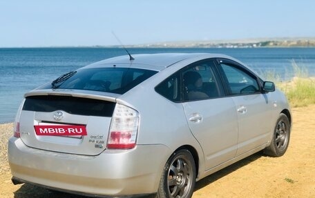 Toyota Prius, 2007 год, 840 000 рублей, 2 фотография