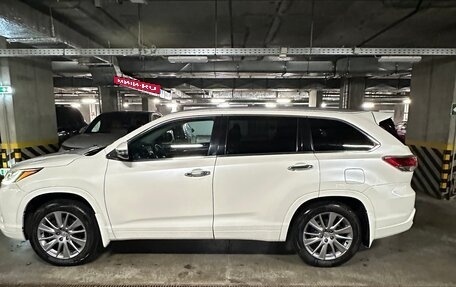 Toyota Highlander III, 2014 год, 2 500 000 рублей, 6 фотография