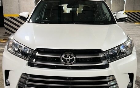 Toyota Highlander III, 2014 год, 2 500 000 рублей, 3 фотография