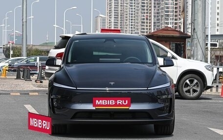 Tesla Model Y I, 2025 год, 5 650 000 рублей, 2 фотография